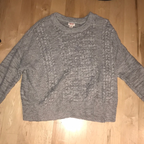 Grey sweater - Picture 1 of 2